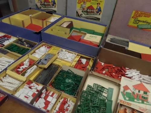 Two Bayko Building Sets NO 4 Plus Bayko Converting Set 3x (bidding for the lot)