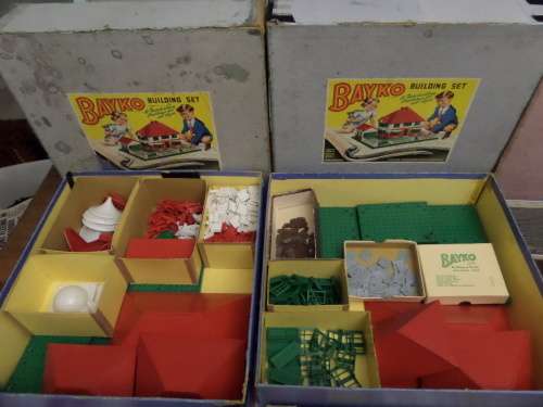 Two Bayko Building Sets NO 4 Plus Bayko Converting Set 3x (bidding for the lot)