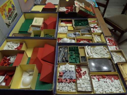 Two Bayko Building Sets NO 4 Plus Bayko Converting Set 3x (bidding for the lot)