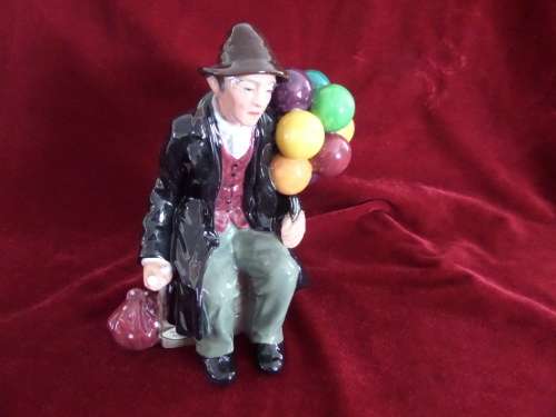 Royal Doulton  figurine - 1939 The Balloon Man 18 cm
