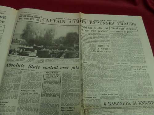 WW 2 Daily Express Newspaper Thursday 11 June 1942 Good condition