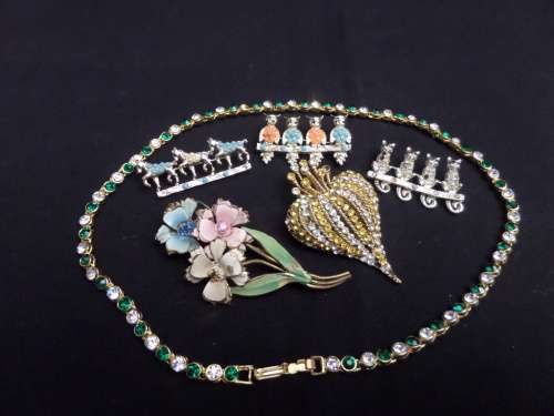 Joblot Antique Costume Jewellery ( One or Two stones missing on Items)