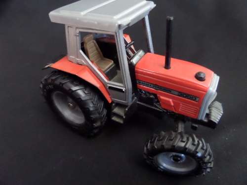 Massey Ferguson 3050 Tractor 14cm x 8 cm