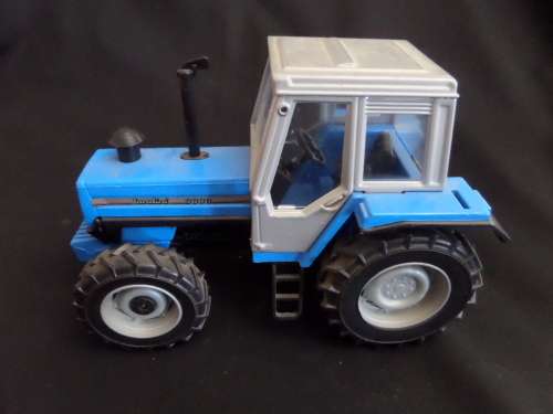 Landini 9880 Tractor made in Italy by Ros 18 cm x 12 cm