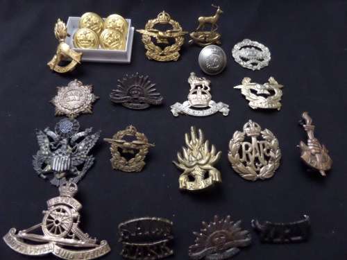 22 x Military Badges and Buttons (bid for the lot) Some lugs are missing