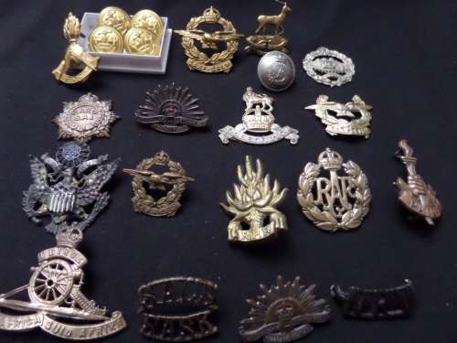 22 x Military Badges and Buttons (bid for the lot) Some lugs are missing