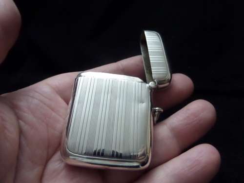 Birmingham Hallmarked Silver 1915-1916 Vesta Case 35.2 grams