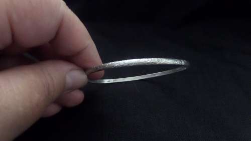 Silver Bangle Dim 6.5 cm Weight 6.3 grams