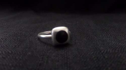 925 Silver Ring with Black Stone Dim 18mm 2.2 grams