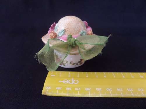 Stunning Royal Albert 2002 Old Country Roses Pill Holder made in England