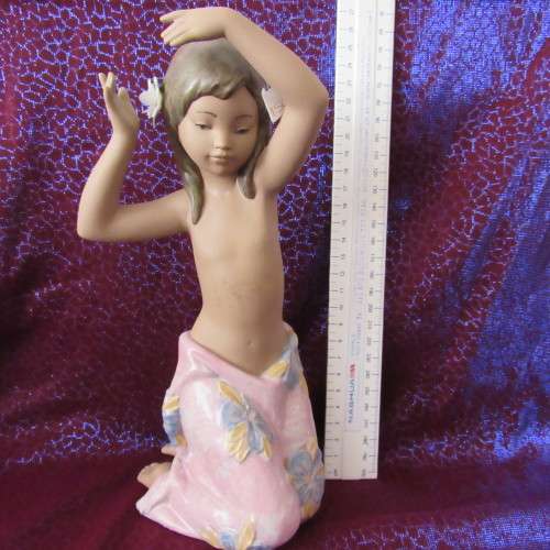 Lladro Figurine Hawaiian Girl  made in Spain 25 cm Daisa 1998