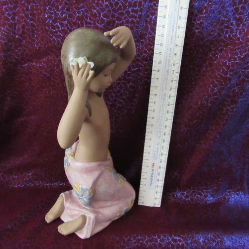 Lladro Figurine Hawaiian Girl  made in Spain 25 cm Daisa 1998