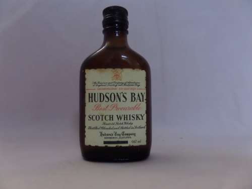 Hudson's Bay Scotch Whisky Miniature Bottle Sealed Edinburgh Scotland 47 ml