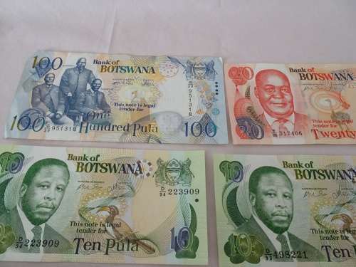 6 x Bank of Botswana Notes ( to the value of 160 Pula )