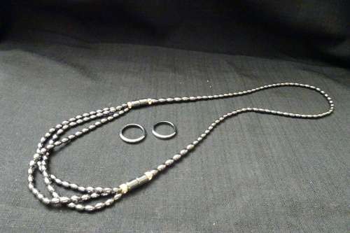 Lot of Interesting Jewellery (Bid for the lot)