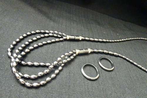 Lot of Interesting Jewellery (Bid for the lot)