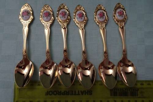Set of 6 Eetrite 24 Carat Gold Plate Tea Spoons in Excellent Condition