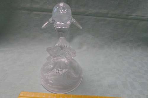 Stunning Detailed Glass Ornament of Dolphine 17 cm High in excellent condition