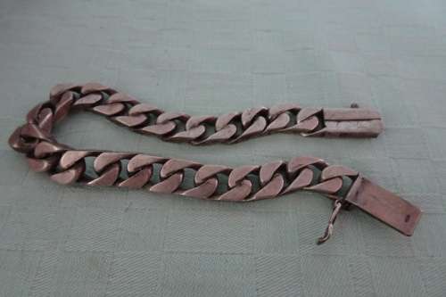 Stunning Bulky 925 Sterling Silver Bracelet with Safety Clip - 22 cm L and weighs 42.7 grams