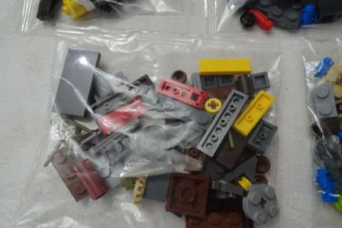 Lot of 11 Mini Lego Bags not opened bid for the lot