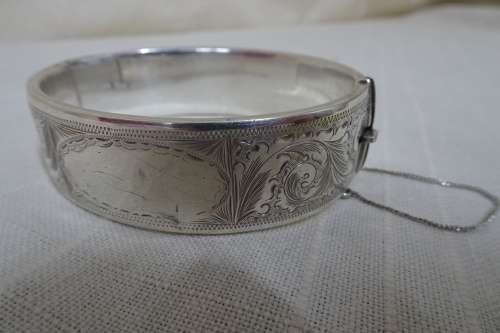 Stunning Sterling Silver Wax Filled Candida Bangle   - 28 grams