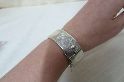 Stunning Sterling Silver Wax Filled Candida Bangle   - 28 grams