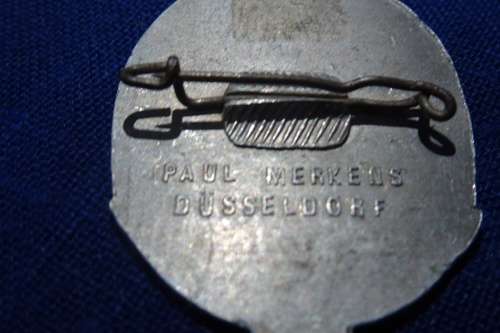 German Tinnie/Day Badge "Tag der Arbeit 1935'' Circa 1935