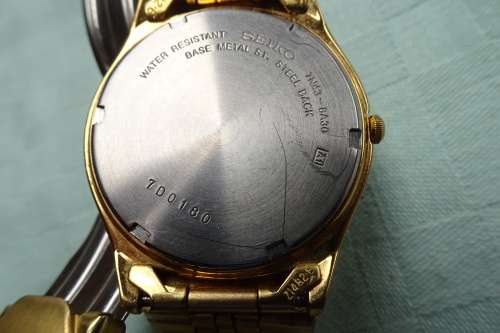 Seiko Quartz Water Resistant Mens Watch With Pouch Serial No: 700180