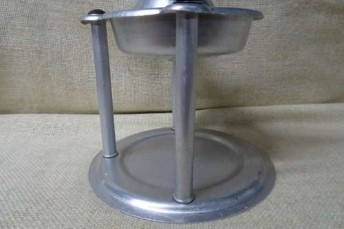 Rare Vintage Orange Juicer Hand Crank Rotating Aluminum - Three leg Stand. Unbranded