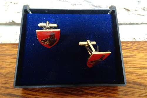Lovely Set of Boxed Dog Centre 12 South African Infantry Battalion (12 SAI) Cufflinks