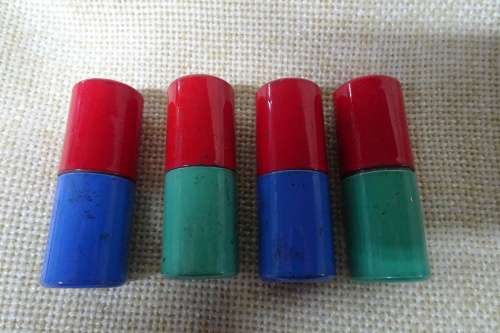 Interesting Lot of Four Vintage Cylinder Tub Lighters Made in Switzerland