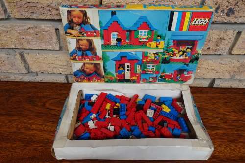 Boxed Vintage 1978 Legoland 376 Piece House With Garden With Instructions/Manual. Pieces Missing