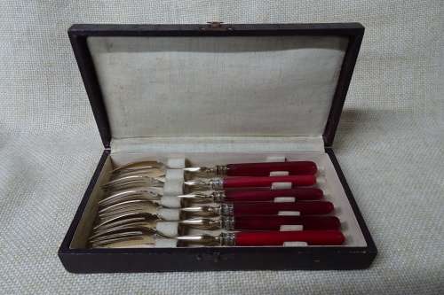 Unusual Vintage Set of Six Dessert Forks Brass With Red Handles in Original Box.