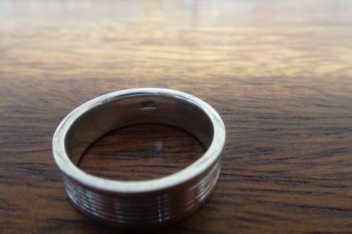 Lovely Sterling Silver (925) Striped Men's Band Ring Four Narrow Stripes/ Two Broader Stripes 7.6 g