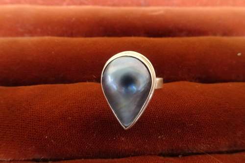 Stunning Teardrop Pear Blue Mabe Pearl Sterling Silver Ring 5.6 g Diameter 17 mm