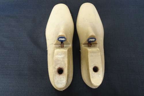 Vintage Pair of Size 7 Dress Shoe Lasts Made of Molded Plastic.