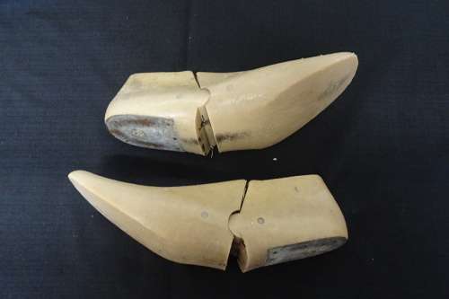 Vintage Pair of Size 7 Dress Shoe Lasts Made of Molded Plastic.
