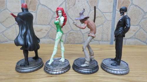 4 Boxed DC Comics Super Heroes/Villains Black Mask/Scarecrow/Poison Ivy/Red Hood and The Outlaws