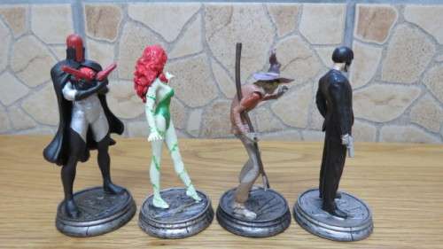 4 Boxed DC Comics Super Heroes/Villains Black Mask/Scarecrow/Poison Ivy/Red Hood and The Outlaws