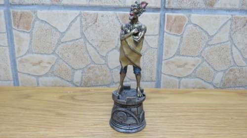 4 Boxed DC Comics Super Heroes/Villains Man-Bat/Kid Flash/Green Lantern/Ra`s Al Ghul Chess Pieces