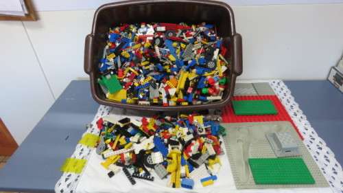 Huge Lot of Lego Pieces - May Include Pieces That Are Not Lego. COURIER ONLY