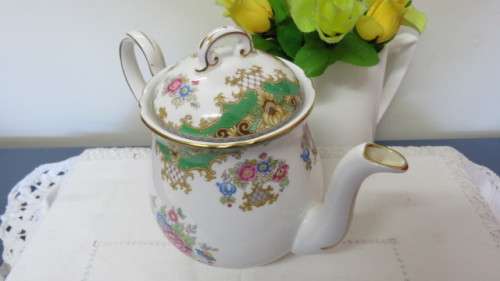 Pretty Vintage Shelley Fine Bone China Teapot Pattern #13290. Made in England.