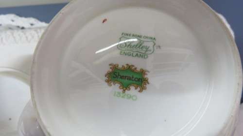 Pretty Vintage Shelley Fine Bone China Teapot Pattern #13290. Made in England.