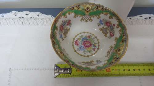 Pretty Vintage Shelley Fine Bone China Sugar Bowl #13290. Made in England