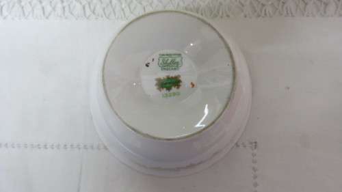 Pretty Vintage Shelley Fine Bone China Sugar Bowl #13290. Made in England