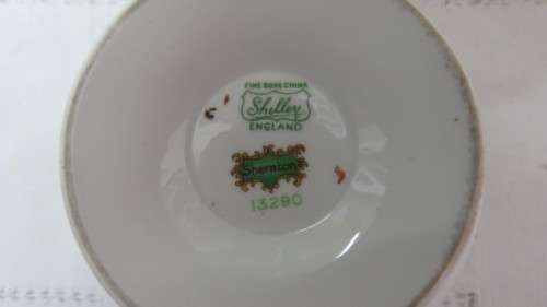 Pretty Vintage Shelley Fine Bone China Sugar Bowl #13290. Made in England
