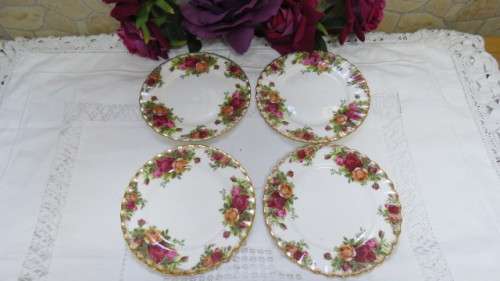 Pretty Set of Four Royal Albert Bone China `Old Country Roses` Cake/Side Plates BIDDING PER ITEM