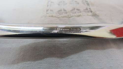 Gorgeous Vintage Carrol Boyes (1954-2019) 18/8 Stainless Steel `Hanging Wave` Sugar Ladle. L: 12,5cm