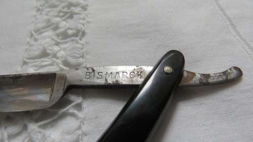 Vintage Old Pre-War German Bismark Solingen Straight Razor With Original Box