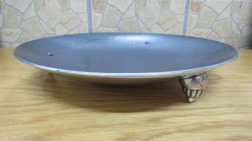 Stunning Footed Large Round Aluminium Bowl/Dish Diameter 33cm Height 5,5 cm
